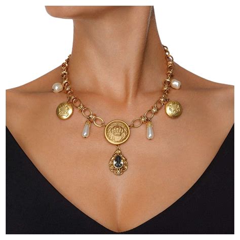 dolce and gabbana choker necklace